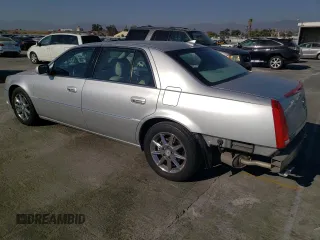 2011 Cadillac DTS Luxury Collection z VIN 1G6KD5E64BU109857, wystawiony jako Copart lot #71964104 z przebiegiem 130 609 mil mil oraz Szkoda całkowita • Salvage title. Historia ofert i sprzedaży dostępna na DreamBid. Obrazek 2.