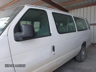 2011 Ford Econoline Passenger XL z VIN 1FBSS3BL9BDA52335, wystawiony jako IAAI lot #42248296 z przebiegiem 109 251 mil mil oraz . Historia ofert i sprzedaży dostępna na DreamBid. Obrazek 14.