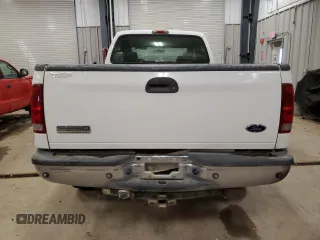2005 Ford F-250 XL with VIN 1FTSW21P35EC79548, listed as a Copart auction lot 57217535 with 206,502 mi miles and Clean title. Bid and sale history available at DreamBid. Image 6.