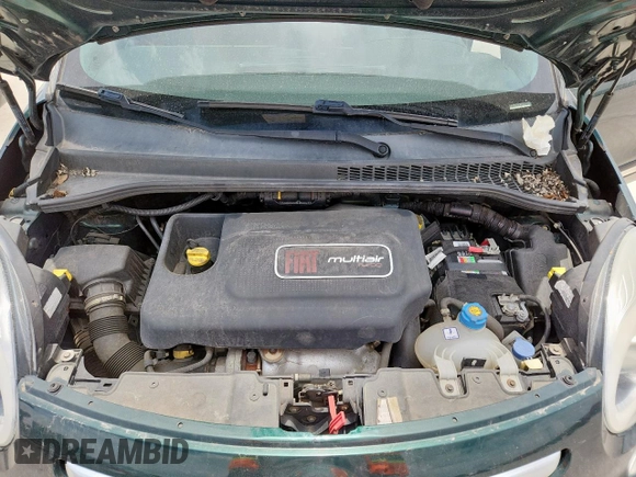 2014 FIAT 500L Trekking с VIN ZFBCFADH4EZ017102, выставлен на аукционе Copart как лот 63233645 с пробегом 70 720 миль миль и Списание • Salvage title. История ставок и продаж доступна на DreamBid. Изображение 11.