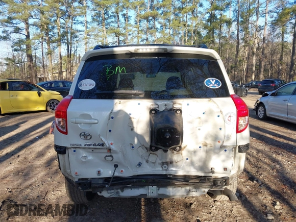 2008 Toyota RAV4 Ltd with VIN JTMZD31V285115124, listed as a IAAI auction lot 41769176 with 125,323 mi miles. Bid and sale history available at carsss.com. Image 6.