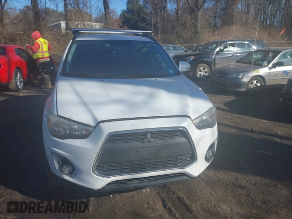 2015 Mitsubishi Outlander Sport 2.4 GT with VIN 4A4AR4AW2FE032859, listed as a IAAI auction lot 41688091 with 200,394 mi miles. Bid and sale history available at carsss.com. Image 12.