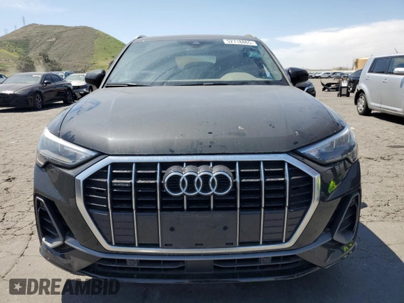 2020 Audi Q3 S line Premium z VIN WA1DECF35L1117748, wystawiony jako Copart lot #52718865 z przebiegiem 33 846 mil mil oraz Czysty tytuł • Clean title. Historia ofert i sprzedaży dostępna na DreamBid. Obrazek 5.