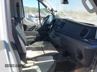 2022 Ford Transit Passenger XL with VIN 1FBAX2C85NKA36473, listed as a IAAI auction lot 40583736 with Not provided miles and . Bid and sale history available at DreamBid. Image 5.
