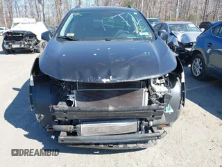 2019 Chevrolet Trax LT z VIN KL7CJLSB1KB774921, wystawiony jako IAAI lot #41590380 z przebiegiem 56 377 mil mil oraz . Historia ofert i sprzedaży dostępna na DreamBid. Obrazek 13.
