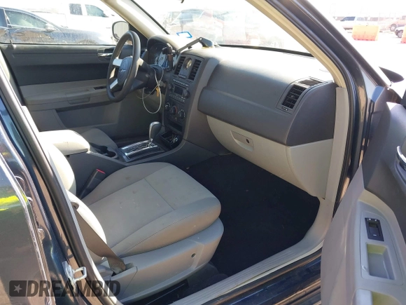 2007 Chrysler 300 with VIN 2C3KA43R57H884972, listed as a IAAI auction lot 41245223 with 67,386 mi miles. Bid and sale history available at carsss.com. Image 5.