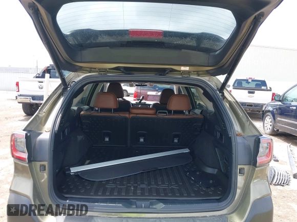 2021 Subaru Outback Touring XT with VIN 4S4BTGPD8M3210606, listed as a IAAI auction lot 42061793 with 17,550 mi miles and . Bid and sale history available at DreamBid. Image 18.