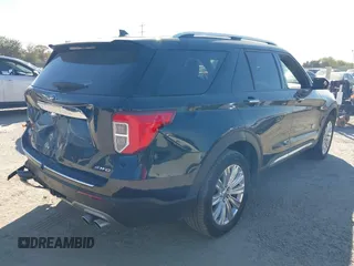2022 Ford Explorer King Ranch z VIN 1FM5K8LCXNGA14552, wystawiony jako IAAI lot #40957270 z przebiegiem 50 460 mil mil oraz . Historia ofert i sprzedaży dostępna na DreamBid. Obrazek 4.