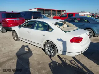 2012 Volkswagen Passat SEL with VIN 1VWCP7A35CC090109, listed as a IAAI auction lot 41640028 with 115,934 mi miles. Bid and sale history available at carsss.com. Image 3.