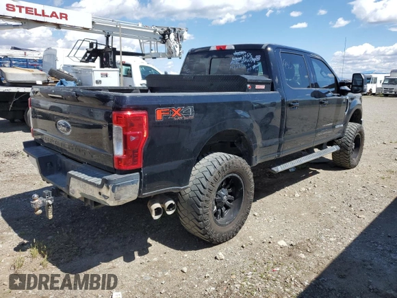 2017 Ford F-250 Lariat z VIN 1FT7W2BTXHEF17286, wystawiony jako Copart lot #55722875 z przebiegiem 75 231 mil mil oraz Czysty tytuł • Clean title. Historia ofert i sprzedaży dostępna na DreamBid. Obrazek 3.