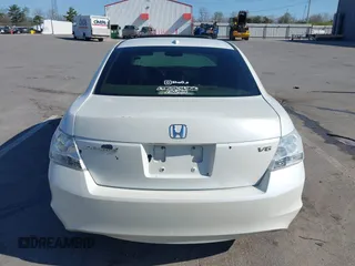 2008 Honda Accord EX-L z VIN 1HGCP36818A066023, wystawiony jako IAAI lot #42092129 z przebiegiem 166 724 mil mil oraz . Historia ofert i sprzedaży dostępna na DreamBid. Obrazek 17.