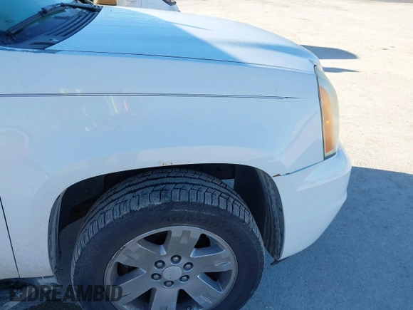 2007 GMC Yukon XL SLT with VIN 1GKFK16377J201950, listed as a IAAI auction lot 41665942 with 1 mi miles. Bid and sale history available at carsss.com. Image 6.