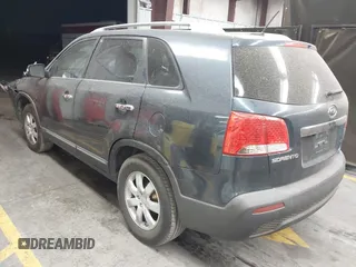 2011 Kia Sorento LX with VIN 5XYKT4A18BG167038, listed as a IAAI auction lot 41625650 with 238,628 mi miles. Bid and sale history available at carsss.com. Image 3.