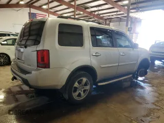 2011 Honda Pilot EX-L with VIN 5FNYF4H51BB017919, listed as a Copart auction lot 49580305 with 218,641 mi miles and Salvage Title. Bid and sale history available at carsss.com. Image 3.