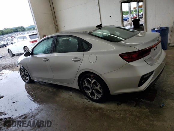 2021 Kia Forte LXS z VIN 3KPF24AD3ME399979, wystawiony jako Copart lot #58236575 z przebiegiem 83 087 mil mil oraz Czysty tytuł • Clean title. Historia ofert i sprzedaży dostępna na DreamBid. Obrazek 2.