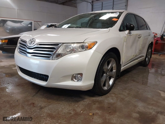 2011 Toyota Venza with VIN 4T3ZK3BB1BU043181, listed as a IAAI auction lot 41534936 with 116,923 mi miles. Bid and sale history available at carsss.com. Image 17.