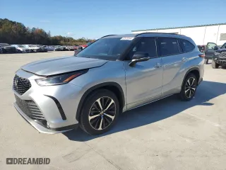 2022 Toyota Highlander XSE with VIN 5TDLZRAH7NS143334, listed as a Copart auction lot 82878584 with 20,822 mi miles and Clean Title. Bid and sale history available at carsss.com. Image 1.