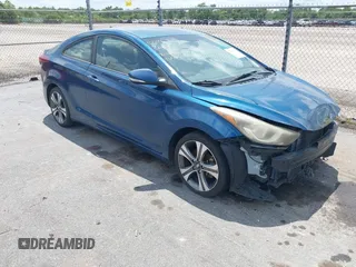 2014 Hyundai Elantra z VIN KMHDH6AH8EU023944, wystawiony jako IAAI lot #42267010 z przebiegiem 99 318 mil mil oraz . Historia ofert i sprzedaży dostępna na DreamBid. Obrazek 1.