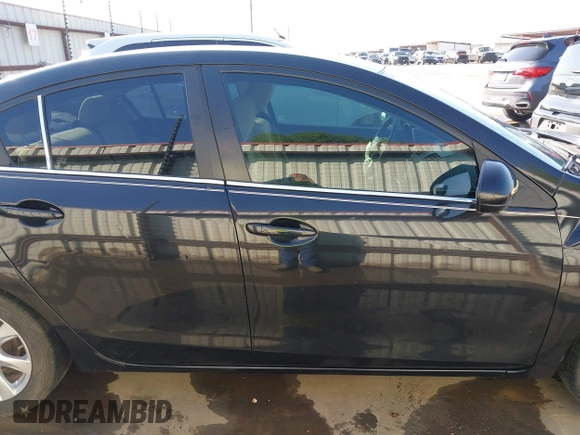 2010 Mazda Mazda3 i Touring with VIN JM1BL1SF7A1261208, listed as a IAAI auction lot 41867534 with 158,203 mi miles. Bid and sale history available at carsss.com. Image 14.