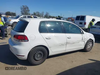 2011 Volkswagen Golf z VIN WVWDA7AJ1BW032471, wystawiony jako IAAI lot #41839585 z przebiegiem 166 094 mil mil oraz . Historia ofert i sprzedaży dostępna na DreamBid. Obrazek 14.