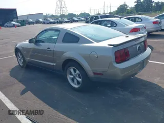 2008 Ford Mustang Deluxe with VIN 1ZVHT80N485102045, listed as a IAAI auction lot 42412374 with 153,632 mi miles and . Bid and sale history available at DreamBid. Image 3.