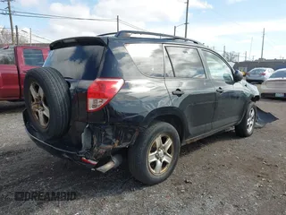 2007 Toyota RAV4 with VIN JTMZD33V976028178, listed as a IAAI auction lot 41923783 with 288,329 mi miles. Bid and sale history available at carsss.com. Image 4.