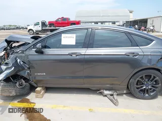 2018 Ford Fusion Hybrid SE with VIN 3FA6P0LU1JR116139, listed as a IAAI auction lot 41933594 with 83,000 mi miles. Bid and sale history available at carsss.com. Image 15.
