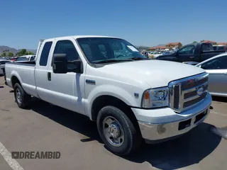 2007 Ford F-250 XL z VIN 1FTSX20Y57EA19811, wystawiony jako IAAI lot #42454789 z przebiegiem 134 195 mil mil oraz . Historia ofert i sprzedaży dostępna na DreamBid. Obrazek 1.