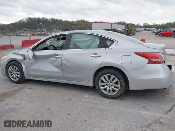 2013 Nissan Altima 2.5 S with VIN 1N4AL3AP3DC255289, listed as a IAAI auction lot 41938965 with 212,727 mi miles and . Bid and sale history available at carsss.com. Image 15.