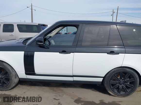 2017 Land Rover Range Rover HSE z VIN SALGS2FK8HA326995, wystawiony jako IAAI lot #41688113 z przebiegiem 55 209 mil mil oraz . Historia ofert i sprzedaży dostępna na DreamBid. Obrazek 14.