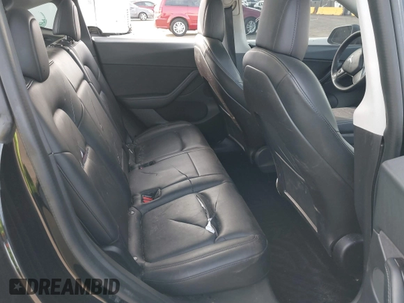 2021 Tesla Model Y Long Range with VIN 5YJYGDEE6MF111993, listed as a IAAI auction lot 41600578 with Not Provided miles. Bid and sale history available at carsss.com. Image 8.