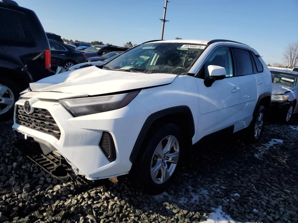 2023 Toyota RAV4 XLE with VIN 2T3P1RFV4PW339921, listed as a Copart auction lot 89266675 with 35,580 mi miles and Salvage Title. Bid and sale history available at carsss.com. Image 1.