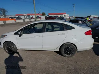 2012 Ford Fiesta S with VIN 3FADP4AJ0CM154243, listed as a IAAI auction lot 40806342 with 172,732 mi miles. Bid and sale history available at carsss.com. Image 14.