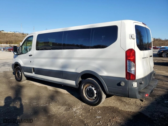 2015 Ford Transit Wagon XL with VIN 1FBZX2YM2FKA42516, listed as a Copart auction lot 78827984 with 300,523 mi miles and Clean Title. Bid and sale history available at carsss.com. Image 3.