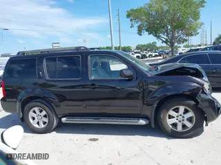 2011 Nissan Pathfinder SV with VIN 5N1AR1NN7BC610415, listed as a IAAI auction lot 41931099 with 183,765 mi miles. Bid and sale history available at carsss.com. Image 13.