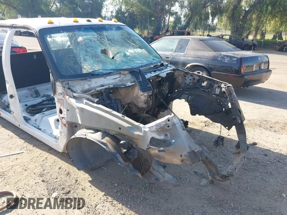 2005 Ford F-350 с VIN 1FDSW34P05EC95736, выставлен на аукционе IAAI как лот 41988078 с пробегом Не указан миль и . История ставок и продаж доступна на DreamBid. Изображение 6.