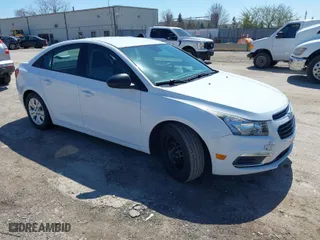 2015 Chevrolet Cruze LS with VIN 1G1PA5SH7F7172482, listed as a IAAI auction lot 41987767 with 99,399 mi miles. Bid and sale history available at carsss.com. Image 1.