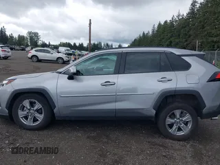 2023 Toyota RAV4 Hybrid LE с VIN 4T3MWRFV2PU086909, выставлен на аукционе IAAI как лот 42293178 с пробегом 35 267 миль миль и . История ставок и продаж доступна на DreamBid. Изображение 14.