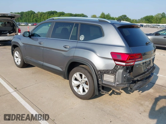 2018 Volkswagen Atlas SE z VIN 1V2DR2CA2JC550354, wystawiony jako IAAI lot #42481731 z przebiegiem 119 914 mil mil oraz . Historia ofert i sprzedaży dostępna na DreamBid. Obrazek 3.