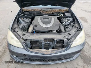 2007 Mercedes-Benz S 550 z VIN WDDNG71X57A041448, wystawiony jako Copart lot #57164375 z przebiegiem 193 585 mil mil oraz Czysty tytuł • Clean title. Historia ofert i sprzedaży dostępna na DreamBid. Obrazek 11.