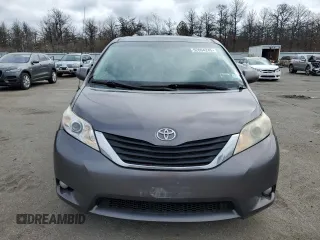 2012 Toyota Sienna XLE with VIN 5TDDK3DC2CS038316, listed as a Copart auction lot 52694245 with 273,415 mi miles and Clean Title. Bid and sale history available at DreamBid. Image 5.