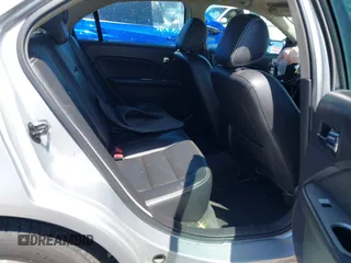 2011 Ford Fusion SEL with VIN 3FAHP0JA3BR281449, listed as a IAAI auction lot 42072472 with 1 mi miles. Bid and sale history available at carsss.com. Image 8.
