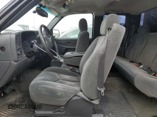2004 Chevrolet Silverado 1500 LS with VIN 2GCEC19V041101826, listed as a Copart auction lot 50563575 with 215,161 mi miles and Salvage Title. Bid and sale history available at carsss.com. Image 7.
