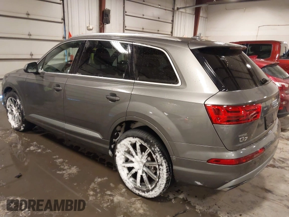 2017 Audi Q7 Premium Plus with VIN WA1LAAF71HD056659, listed as a IAAI auction lot 41729649 with 105,685 mi miles. Bid and sale history available at carsss.com. Image 3.
