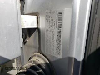 2004 Volkswagen Phaeton V8 z VIN WVWAF63D348008461, wystawiony jako Copart lot #75664804 z przebiegiem 207 769 mil mil oraz Szkody całkowita. Historia ofert i sprzedaży dostępna na DreamBid. Obrazek 14.