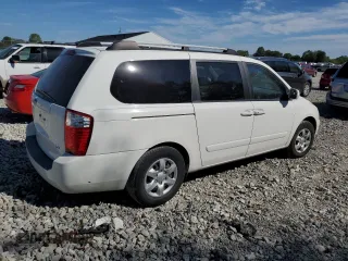 2006 Kia Sedona LX with VIN KNDMB233366031908, listed as a Copart auction lot 70193774 with 99,635 mi miles and Clean Title. Bid and sale history available at carsss.com. Image 3.