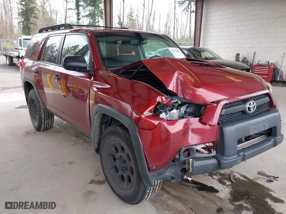 2012 Toyota 4Runner SR5 with VIN JTEBU5JR5C5099313, listed as a IAAI auction lot 41923882 with 180,552 mi miles. Bid and sale history available at carsss.com. Image 1.