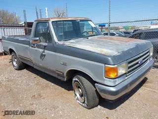 1989 Ford 1/2 Ton Trucks with VIN 1FTDF15N8KNB43830, listed as a IAAI auction lot 41905103 with 69,156 mi miles. Bid and sale history available at carsss.com. Image 1.