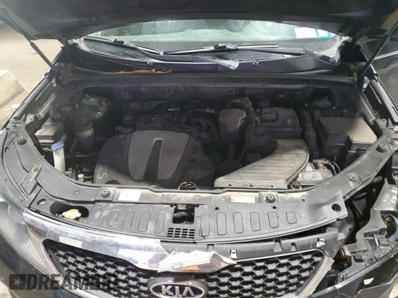 2013 Kia Sorento LX with VIN 5XYKT4A21DG338885, listed as a Copart auction lot 42837395 with 157,766 mi miles and Salvage Title. Bid and sale history available at carsss.com. Image 12.