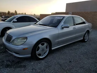 2002 Mercedes-Benz S 55 AMG z VIN WDBNG73J42A263148, wystawiony jako Copart lot #46113755 z przebiegiem 213 760 mil mil oraz Czysty tytuł • Clean title. Historia ofert i sprzedaży dostępna na DreamBid. Obrazek 1.